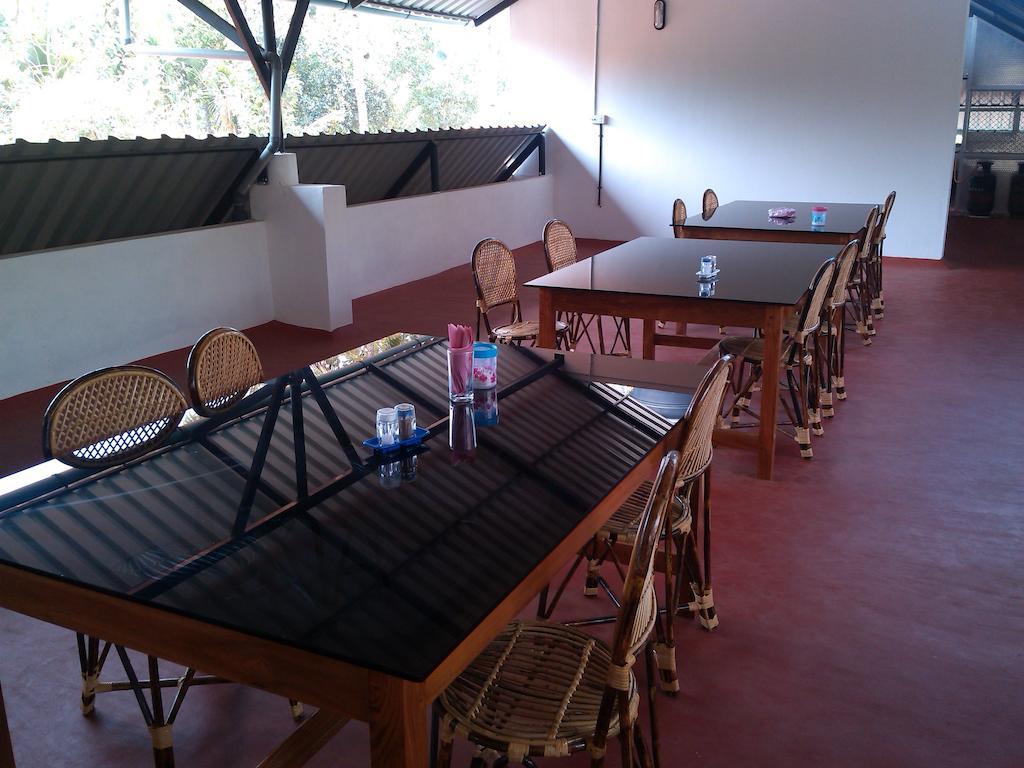 Lilypad Resort Varkala Buitenkant foto